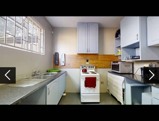 5 BEDROOM TOWNHOUSE FOR SALE IN WITFIELD